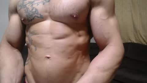 Snapshot of bestmuscle chatting on June 2026 10:15:01 PM bestmuscle online show from June 2026 10:15:01 PM