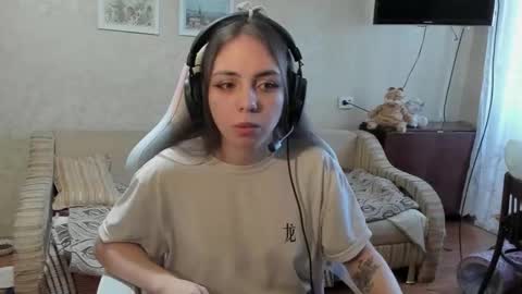 Snapshot of bethany_tease chatting on February 2026 10:44:02 AM bethany_tease online show from February 2026 10:44:02 AM