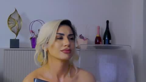 bethierusse online show from March 2026 02:39:01 AM