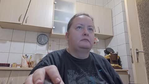 Snapshot of bethnorth chatting on February 2026 04:18:02 AM bethnorth online show from February 2026 04:18:02 AM