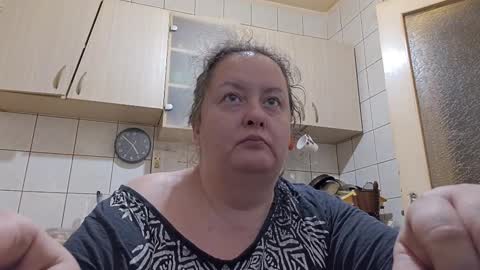 Snapshot of bethnorth chatting on February 2026 02:43:01 AM bethnorth online show from February 2026 02:43:01 AM