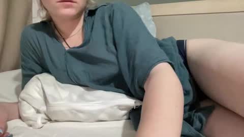 Bette online show from November 2025 10:10:02 PM