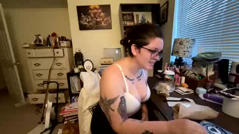 Snapshot of bettycake666 chatting on December 2024 09:36:02 PM Betty Cake online show from December 2024 09:36:02 PM