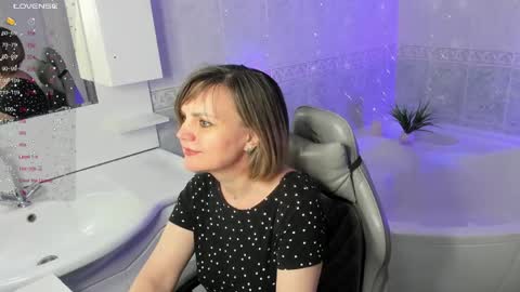 Snapshot of bettygibsonn chatting on March 2026 08:19:01 AM Betty online show from March 2026 08:19:01 AM