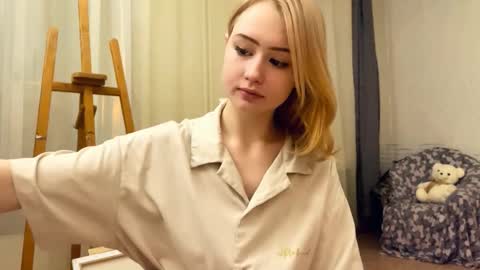 Snapshot of bettymorante chatting on February 2026 12:23:02 PM Hinata online show from February 2026 12:23:02 PM