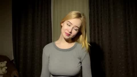 Snapshot of bettymorante chatting on February 2026 11:22:01 AM Hinata online show from February 2026 11:22:01 AM