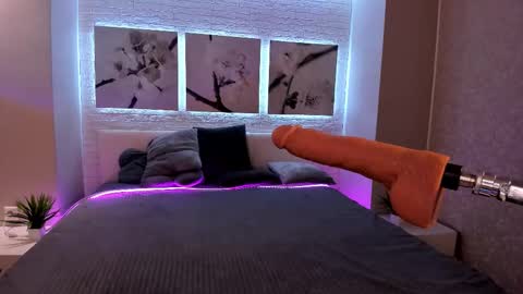 Betty online show from October 2025 08:53:02 PM