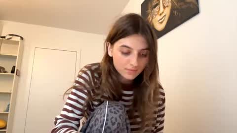 Lina online show from July 2026 04:12:02 PM