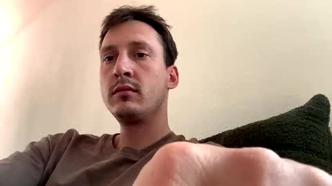 Snapshot of beutlin1234 chatting on May 2026 01:39:01 PM Freshmilk online show from May 2026 01:39:01 PM