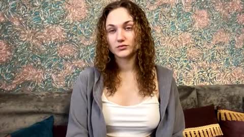 Snapshot of beverleebartus chatting on April 2026 09:43:01 AM Sophie online show from April 2026 09:43:01 AM