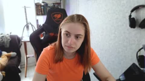 beverly_yay online show from May 2026 09:25:02 AM