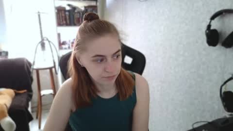 beverly_yay online show from May 2026 08:41:01 AM
