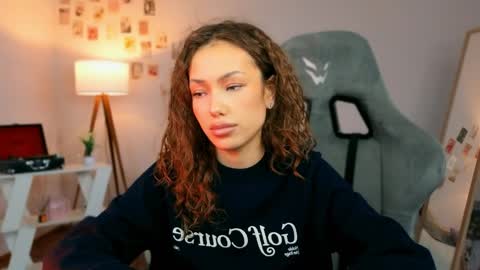 Snapshot of beverlyclub chatting on April 2026 08:59:02 AM Lilly online show from April 2026 08:59:02 AM