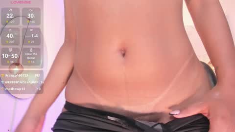 Snapshot of beverlyy_johnson chatting on May 2026 04:18:01 AM beverlyy johnson online show from May 2026 04:18:01 AM