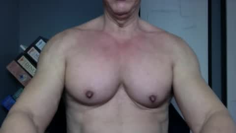 BGDKMUSCLEGUY - SELECTED BY CHATURBATE AS A TOP BROADCASTER FOR 2023 online show from October 2025 05:24:01 PM