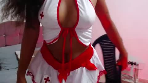 bia_lux online show from November 2025 08:52:01 PM