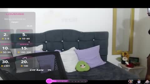 bia_lux online show from November 2025 08:44:01 PM