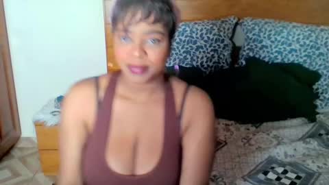 Snapshot of bianca_ebony chatting on December 2024 02:04:01 PM bianca ebony online show from December 2024 02:04:01 PM