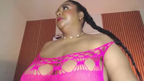 Snapshot of bianca_follerach_ chatting on June 2026 12:18:01 PM Bianca Follerach online show from June 2026 12:18:01 PM