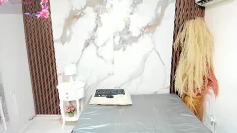 Bianca online show from August 2026 12:21:01 PM