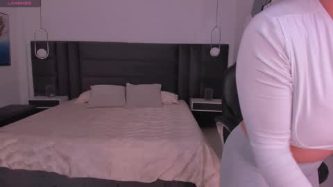 Bianca Pierce online show from November 2025 12:14:02 PM