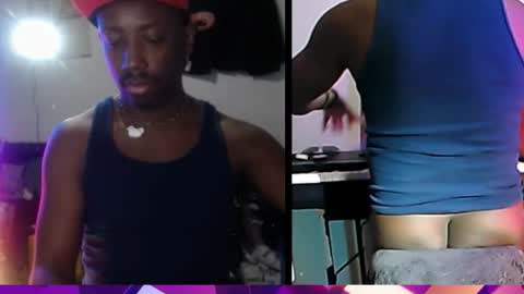 BicepsandFrot online show from October 2025 10:32:02 PM