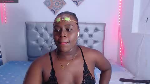 Tatiana  online show from October 2025 09:15:01 PM
