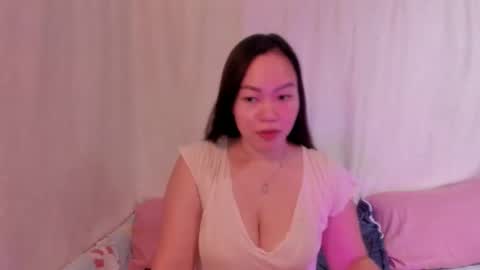 Snapshot of big_buttasian chatting on November 2025 01:06:01 AM Grace - online show from November 2025 01:06:01 AM