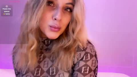 Snapshot of big_clit71 chatting on June 2026 06:52:01 AM angela online show from June 2026 06:52:01 AM