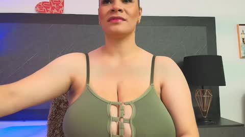 Tell me Sophia  online show from December 2024 07:54:01 PM