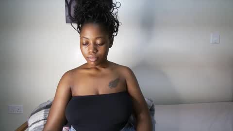 Snapshot of bigassmello_ chatting on May 2026 08:17:01 PM bigassmello_ online show from May 2026 08:17:01 PM