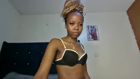 Snapshot of bigbaby004 chatting on April 2026 08:37:01 PM bigbaby004 online show from April 2026 08:37:01 PM