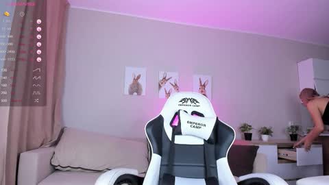 Alise online show from September 2025 11:00:01 AM