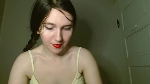 Isabella online show from March 2026 11:46:01 PM