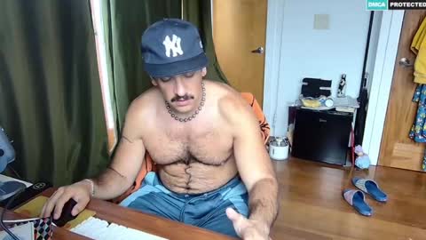 Snapshot of bigbro42069 chatting on April 2026 04:04:02 PM BigBro online show from April 2026 04:04:02 PM