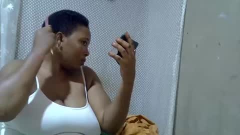 Snapshot of bigclit_wethairypus chatting on July 2026 09:38:01 AM bigclit_wethairypus online show from July 2026 09:38:01 AM