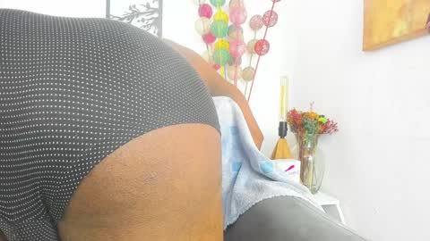 sexy muscle online show from January 2025 07:49:01 AM