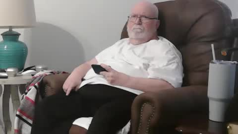 Snapshot of bigcraig123 chatting on January 2025 09:52:02 PM Craig online show from January 2025 09:52:02 PM