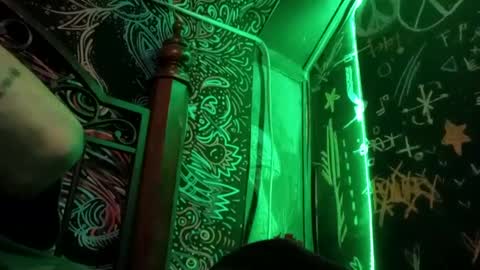 bigdickguy69690 online show from January 2025 04:22:02 AM