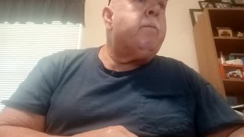 Snapshot of bigeoo76 chatting on June 2026 01:13:01 PM bigeoo76 online show from June 2026 01:13:01 PM