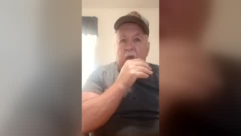 Snapshot of bigeoo76 chatting on July 2026 08:49:02 PM bigeoo76 online show from July 2026 08:49:02 PM
