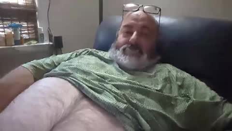 Snapshot of bigfuzzyteddybear chatting on May 2026 04:59:02 PM bigfuzzyteddybear online show from May 2026 04:59:02 PM