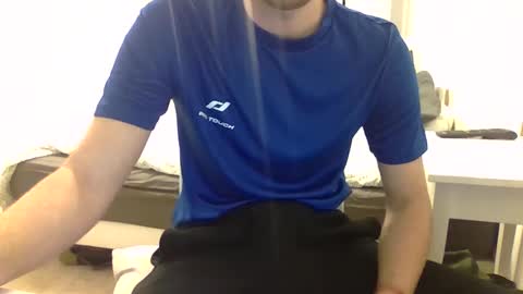 biggbaguette1 online show from December 2025 04:58:01 PM