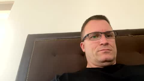 Snapshot of bigger22332233 chatting on December 2024 10:51:01 PM bigger22332233 online show from December 2024 10:51:01 PM