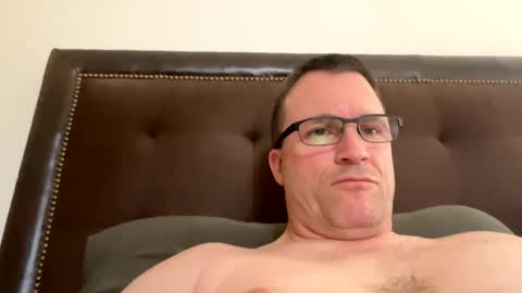 Snapshot of bigger22332233 chatting on December 2024 05:44:01 PM bigger22332233 online show from December 2024 05:44:01 PM