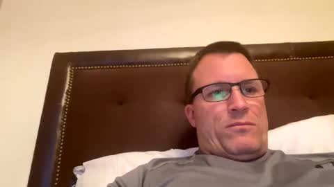 Snapshot of bigger22332233 chatting on December 2024 01:28:01 AM bigger22332233 online show from December 2024 01:28:01 AM