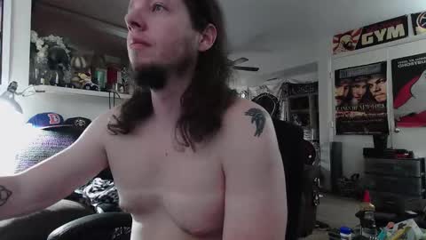 biggerisbetter21 online show from October 2025 07:34:01 PM