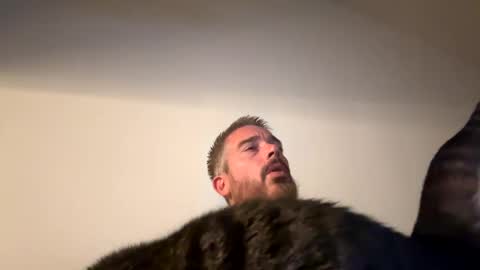 Gavin online show from September 2025 02:22:01 AM