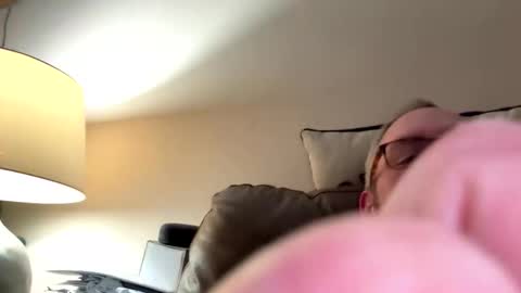 biggloves4bighands online show from April 2026 11:35:01 PM