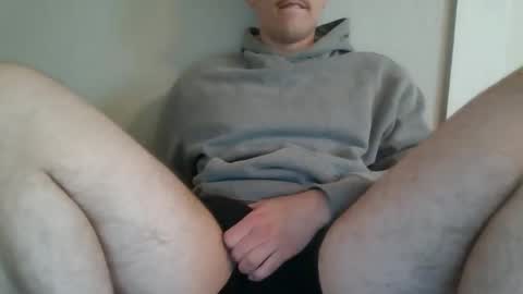 Snapshot of biggooner01 chatting on June 2026 11:39:02 PM BigGooner01 online show from June 2026 11:39:02 PM